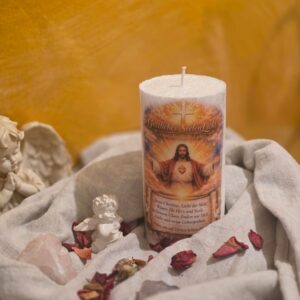 Handgegossene spirituelle Christus-Kerze mit Lichtmotiv. Ideal für Gebet, Meditation, innere Einkehr und bewusste Rituale.